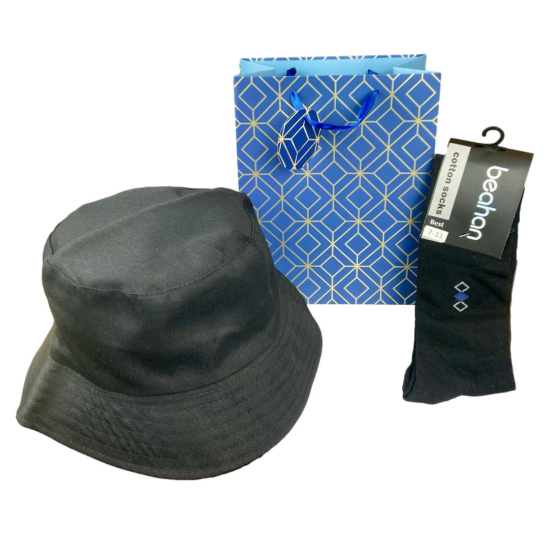 Hat & Socks