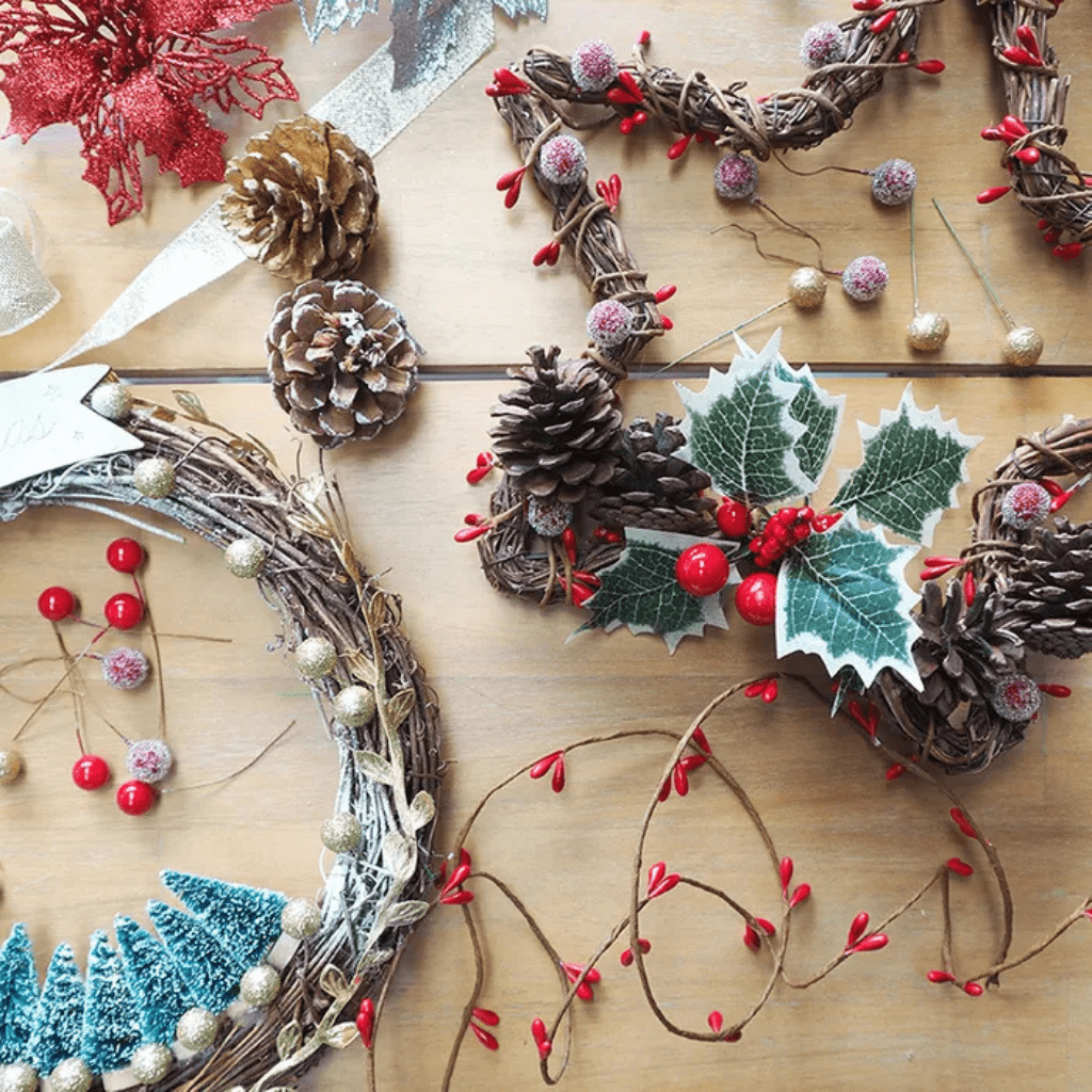 Natural Pinecone Mix